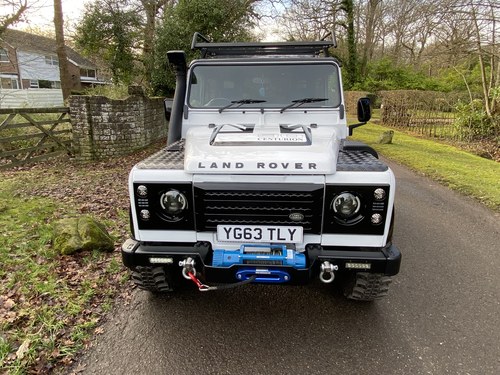 2013 Land Rover Defender 90TD Centurion Arctic Edition Number 1 In vendita (immagine 11 di 94)