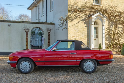 1987 Mercedes-Benz 300 SL R107 For Sale (picture 37 of 184)