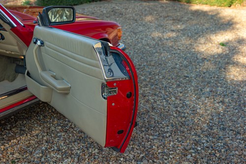 1987 Mercedes-Benz 300 SL R107 For Sale (picture 88 of 184)