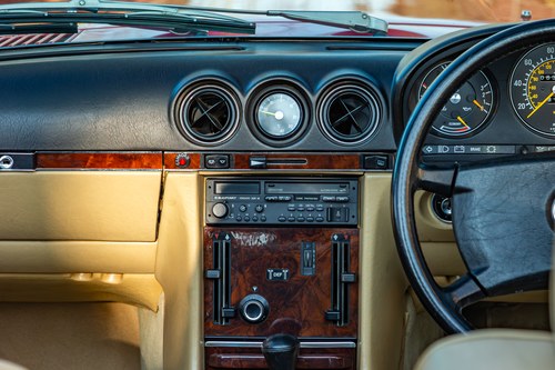 1987 Mercedes-Benz 300 SL R107 For Sale (picture 80 of 184)