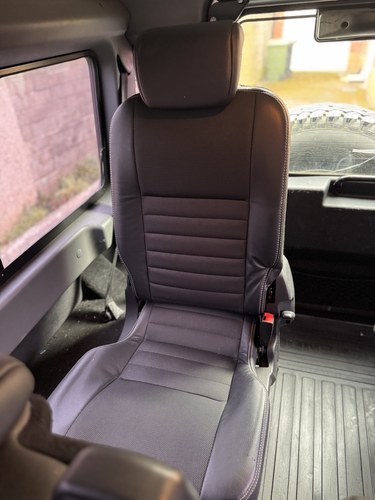 2010 Land Rover Defender 110 XS TD In vendita (immagine 75 di 157)