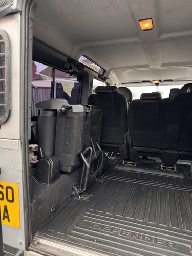 2010 Land Rover Defender 110 XS TD In vendita (immagine 115 di 157)