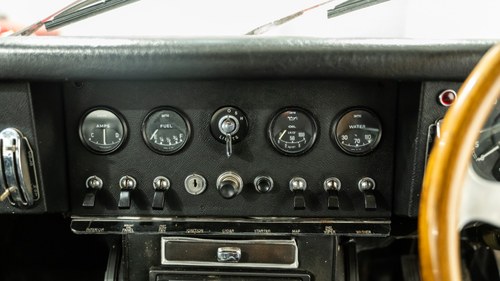 1967 Jaguar E-Type 4.2 FHC Series 1 En venta (imagen 22 de 151)