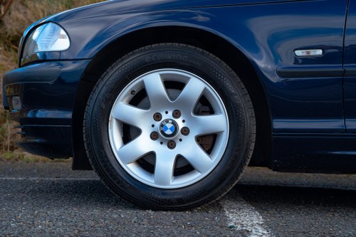 2001 BMW 325i SE E46 zum Verkauf (Bild 9 von 124)