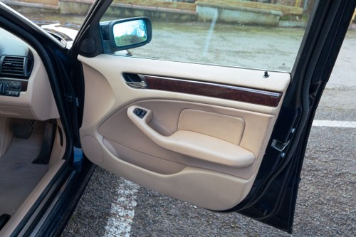 2001 BMW 325i SE E46 zum Verkauf (Bild 41 von 124)