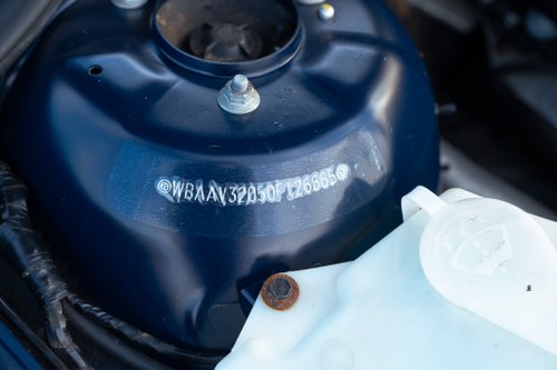 2001 BMW 325i SE E46 zum Verkauf (Bild 88 von 124)