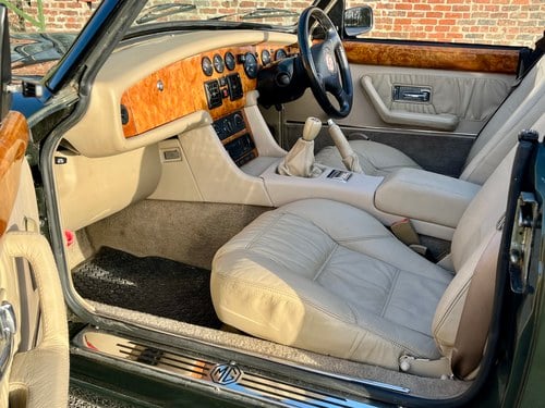 1996 MG RV8 Te koop (foto 25 van 74)