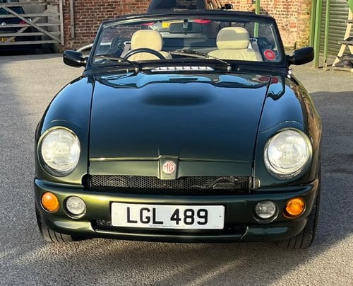 1996 MG RV8 Te koop (foto 5 van 74)