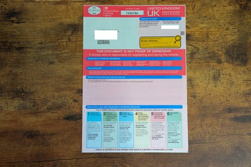 2001 BMW 325i SE E46 zum Verkauf (Bild 123 von 124)