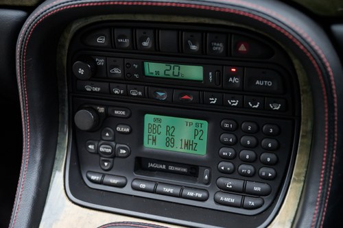 2001 Jaguar X308 XJR 100 Limited Edition zum Verkauf (Bild 33 von 115)