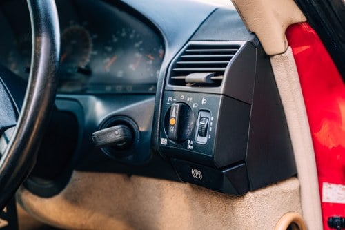 1988 Mercedes-Benz R129 300SL-24 In vendita (immagine 31 di 106)