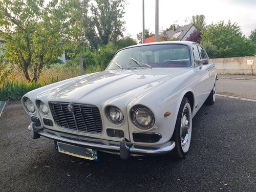 1973 Jaguar XJ6 Series 1 4.2 SWB till salu (bild 5 av 57)