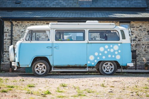 1973 Volkswagen T2 Camper "Late Bay" En venta (imagen 8 de 155)