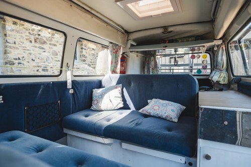 1973 Volkswagen T2 Camper "Late Bay" En venta (imagen 40 de 155)