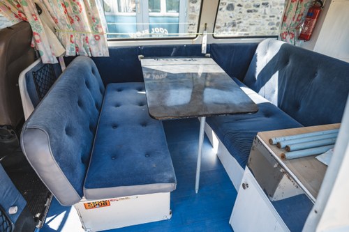 1973 Volkswagen T2 Camper "Late Bay" En venta (imagen 47 de 155)