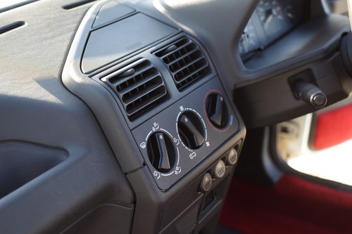 1988 Peugeot 205 GTI For Sale (picture 43 of 160)