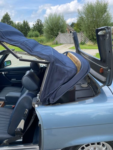 1985 Mercedes-Benz 380SL (R107) For Sale (picture 35 of 63)