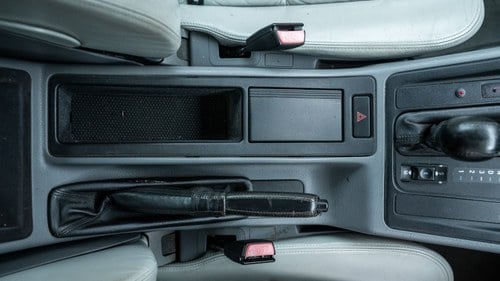 1991 BMW 850i Auto (E31) For Sale (picture 34 of 182)