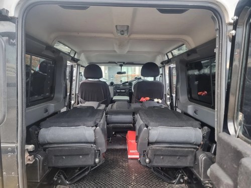 2014 Land Rover Defender 110 In vendita (immagine 63 di 156)