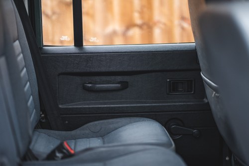 2009 Land Rover Defender 110 D/C P-U In vendita (immagine 50 di 122)