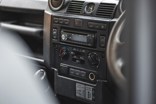 2009 Land Rover Defender 110 D/C P-U In vendita (immagine 51 di 122)