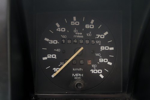 1988 Volkswagen T3 Transporter Groovy Van In vendita (immagine 49 di 161)