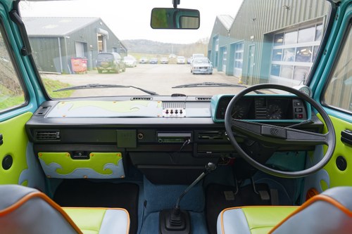 1988 Volkswagen T3 Transporter Groovy Van In vendita (immagine 55 di 161)