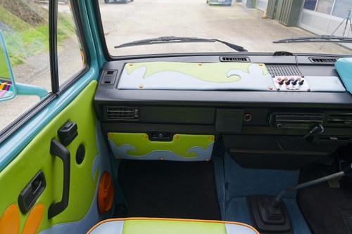 1988 Volkswagen T3 Transporter Groovy Van In vendita (immagine 56 di 161)