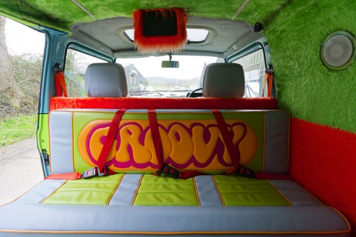 1988 Volkswagen T3 Transporter Groovy Van In vendita (immagine 58 di 161)