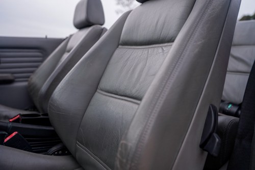 1993 BMW E30 318 Lux Convertible Manual For Sale (picture 47 of 222)