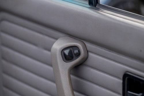 1993 BMW E30 318 Lux Convertible Manual For Sale (picture 69 of 222)