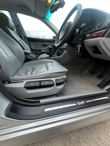 1999 BMW E39 528i SE Manual In vendita (immagine 10 di 84)