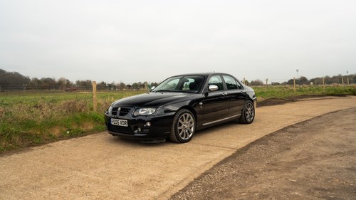 2005 MG ZT260 SE V8 Saloon For Sale (picture 1 of 46)
