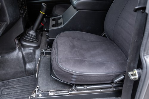 2014 Land Rover Defender 110 In vendita (immagine 56 di 156)