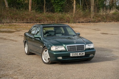 1998 Mercedes-Benz C43 4.3L V8 till salu (bild 1 av 134)
