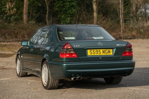 1998 Mercedes-Benz C43 4.3L V8 till salu (bild 13 av 134)