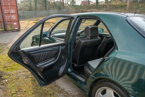 1998 Mercedes-Benz C43 4.3L V8 till salu (bild 69 av 134)
