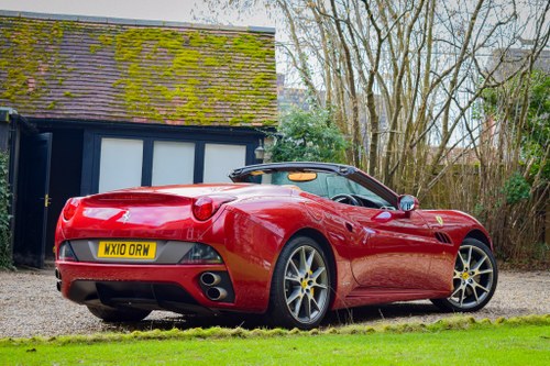 2010 Ferrari California 4.3L V8 In vendita (immagine 5 di 108)