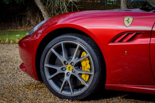 2010 Ferrari California 4.3L V8 In vendita (immagine 85 di 108)