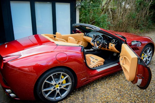 2010 Ferrari California 4.3L V8 In vendita (immagine 94 di 108)