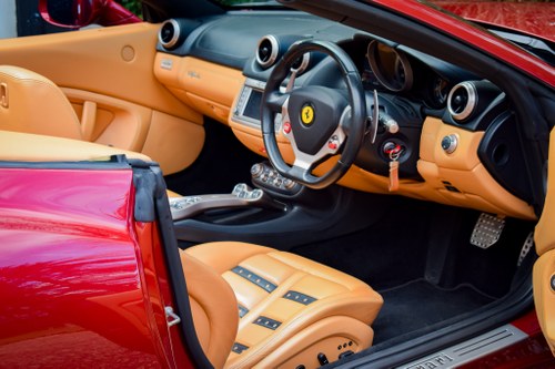 2010 Ferrari California 4.3L V8 In vendita (immagine 52 di 108)