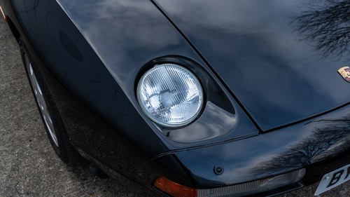 1989 Porsche 928 GT zum Verkauf (Bild 91 von 208)