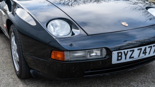 1989 Porsche 928 GT zum Verkauf (Bild 94 von 208)