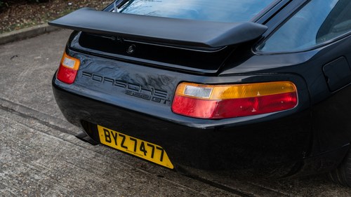 1989 Porsche 928 GT zum Verkauf (Bild 120 von 208)