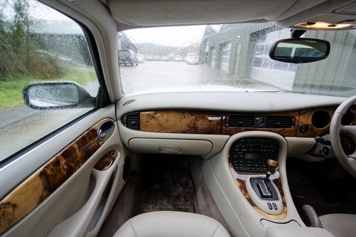 1998 Jaguar XJ8 Sovereign LWB X308 For Sale (picture 55 of 198)
