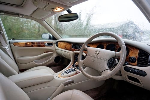 1998 Jaguar XJ8 Sovereign LWB X308 For Sale (picture 65 of 198)