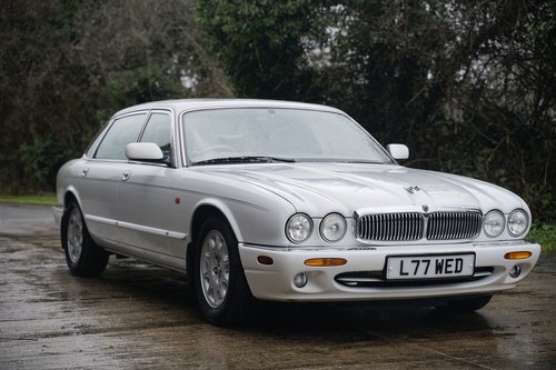 1998 Jaguar XJ8 Sovereign LWB X308 For Sale (picture 10 of 198)