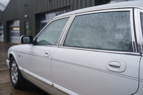 1998 Jaguar XJ8 Sovereign LWB X308 For Sale (picture 105 of 198)
