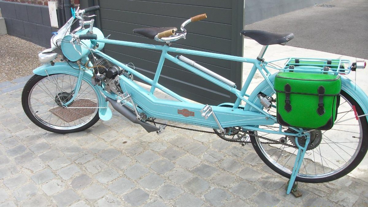 CHEVALIER 500 HONDA 3 cylindres 1986 Carte moto Collection Atlas France EUR 6,95 - FR CHEVALIER 500 HONDA 3 cylindres 1986 Carte moto Collection Atlas France EUR 6,95 - FR