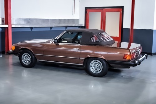 1977 Mercedes-Benz R107 450SL Convertible 4,5L V8 (88k miles) Te koop (foto 33 van 129)